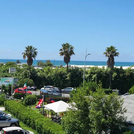 Relax Marina Di Apartment *